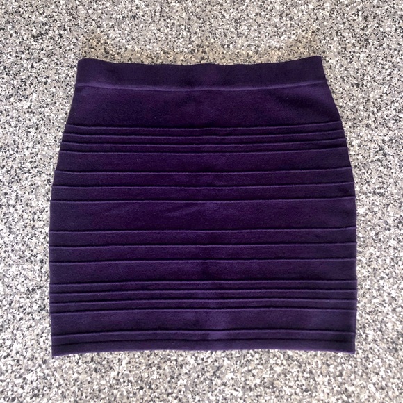 Le Chรขteau โฆ Early 00s Vintage Mini Purple Skirt (M) - Picture 1 of 3